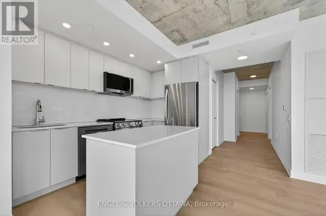 1360 Carling Avenue Ottawa ON K1Z 0E4