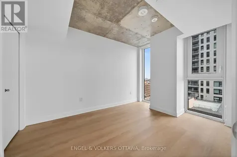 1360 Carling Avenue Ottawa ON K1Z 0E4