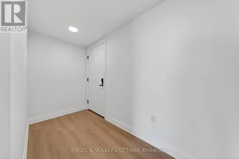 1360 Carling Avenue Ottawa ON K1Z 0E4