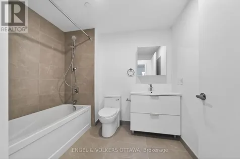 1360 Carling Avenue Ottawa ON K1Z 0E4