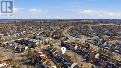 1902 Hennessy Crescent Ottawa ON K4A 3X7