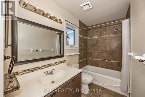 1242 St Jean Street Ottawa ON K1C 7C9