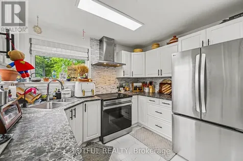 10 Cassidy Road Ottawa ON K2H 6J8