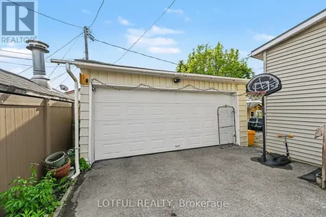 10 Cassidy Road Ottawa ON K2H 6J8