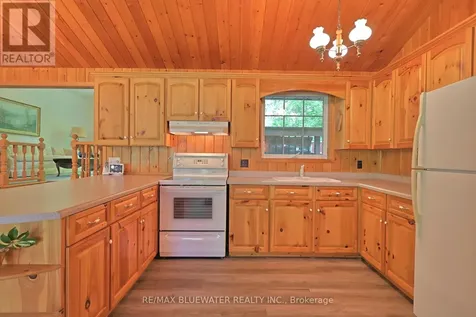 5449 Lake Valley Grove Road Lambton Shores ON N0N 1J7