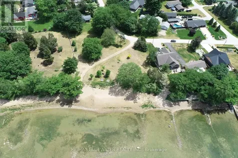 5449 Lake Valley Grove Road Lambton Shores ON N0N 1J7