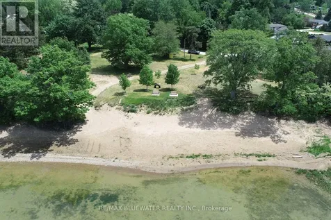 5449 Lake Valley Grove Road Lambton Shores ON N0N 1J7