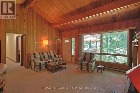 5449 Lake Valley Grove Road Lambton Shores ON N0N 1J7