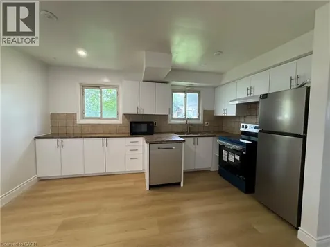 928 Upper Gage Avenue Hamilton ON L8V 4K9