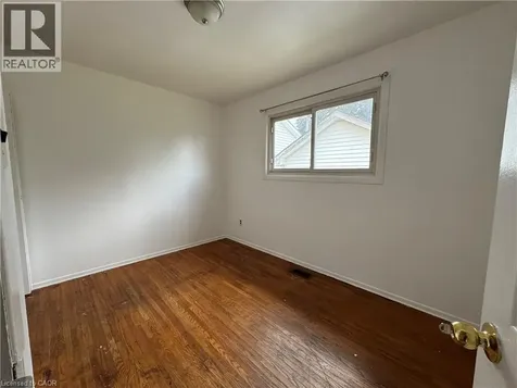 928 Upper Gage Avenue Hamilton ON L8V 4K9