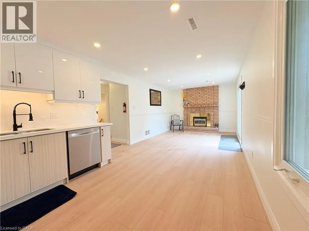 47 Highland Park Drive Dundas ON L9H 6G4