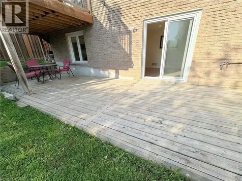 47 Highland Park Drive Dundas ON L9H 6G4
