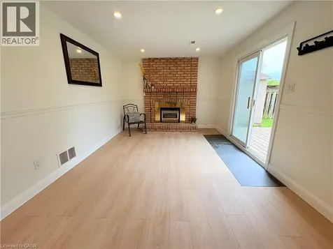 47 Highland Park Drive Dundas ON L9H 6G4