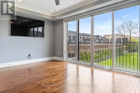 216 Rebecca Street Oakville (co Central) ON L6K 1J9