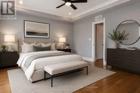 216 Rebecca Street Oakville (co Central) ON L6K 1J9