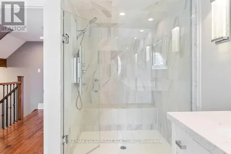216 Rebecca Street Oakville (co Central) ON L6K 1J9