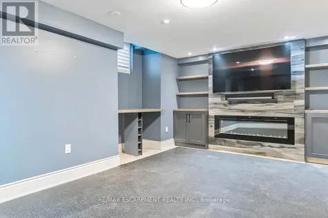 216 Rebecca Street Oakville (co Central) ON L6K 1J9