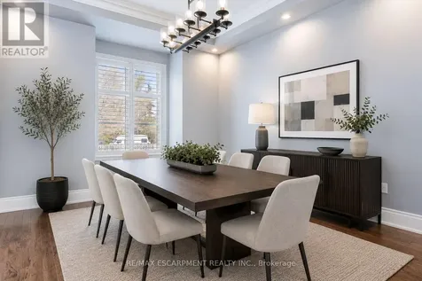 216 Rebecca Street Oakville (co Central) ON L6K 1J9
