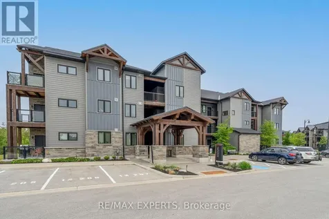 12 Beausoleil Lane Blue Mountains ON L9Y 2X5