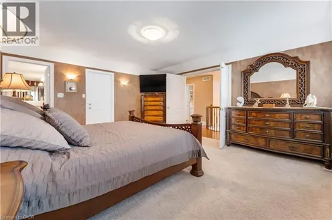 60 Chandos Drive Kitchener ON N2A 3C2