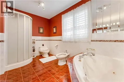 60 Chandos Drive Kitchener ON N2A 3C2