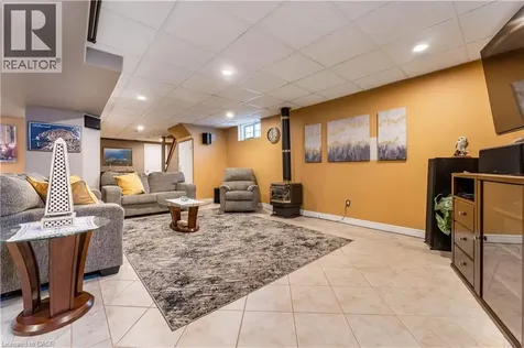 60 Chandos Drive Kitchener ON N2A 3C2