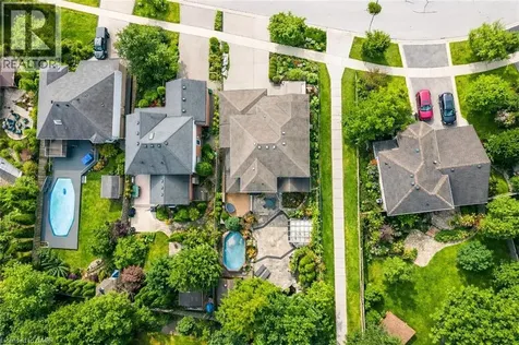 60 Chandos Drive Kitchener ON N2A 3C2