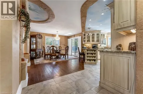 60 Chandos Drive Kitchener ON N2A 3C2