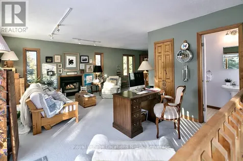 102 Fraser Crescent Blue Mountains ON L9Y 0M8