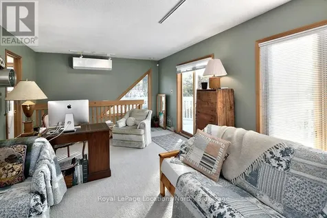 102 Fraser Crescent Blue Mountains ON L9Y 0M8