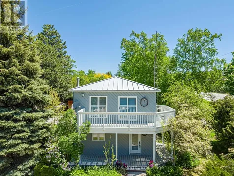102 Fraser Crescent Blue Mountains ON L9Y 0M8
