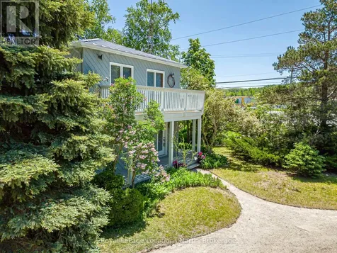 102 Fraser Crescent Blue Mountains ON L9Y 0M8