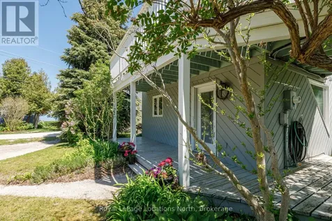 102 Fraser Crescent Blue Mountains ON L9Y 0M8