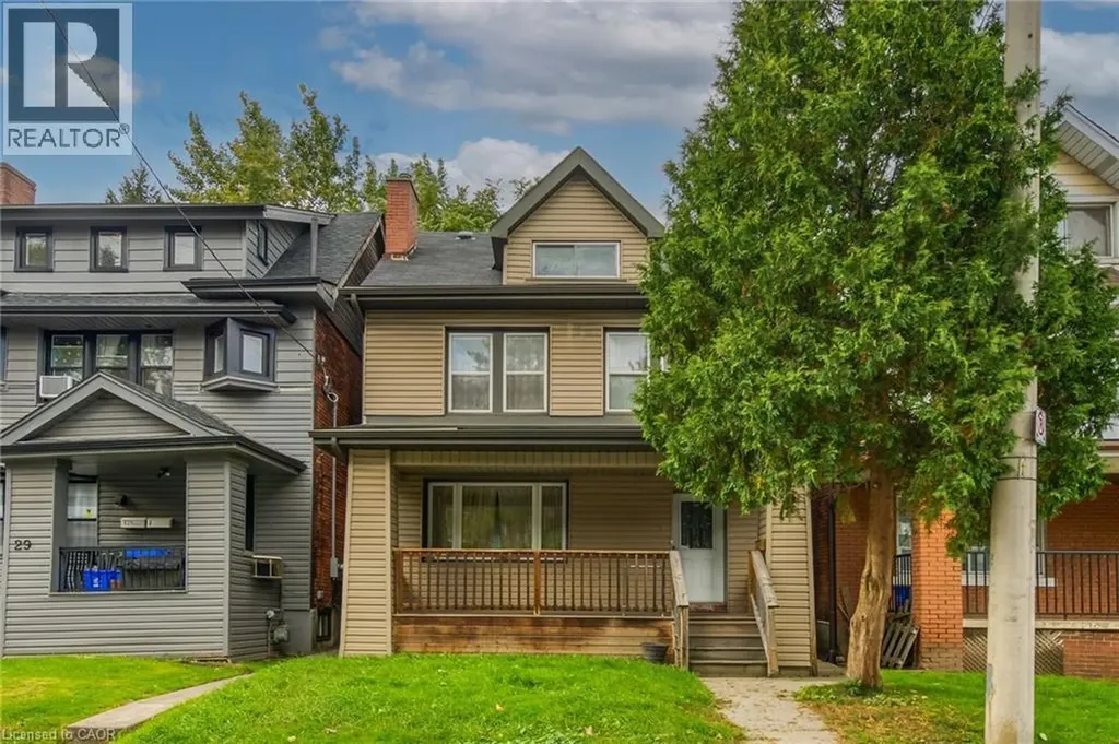31 Gibson Avenue Hamilton ON L8L 6J4