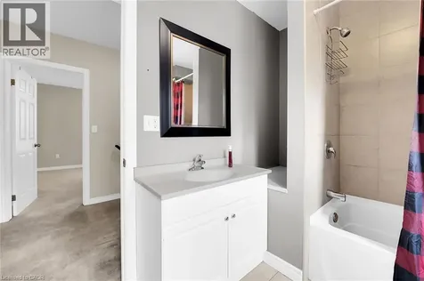 31 Gibson Avenue Hamilton ON L8L 6J4