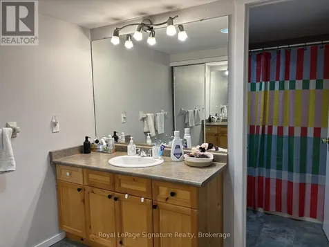 11 Dawson Drive Collingwood ON L9Y 5B4