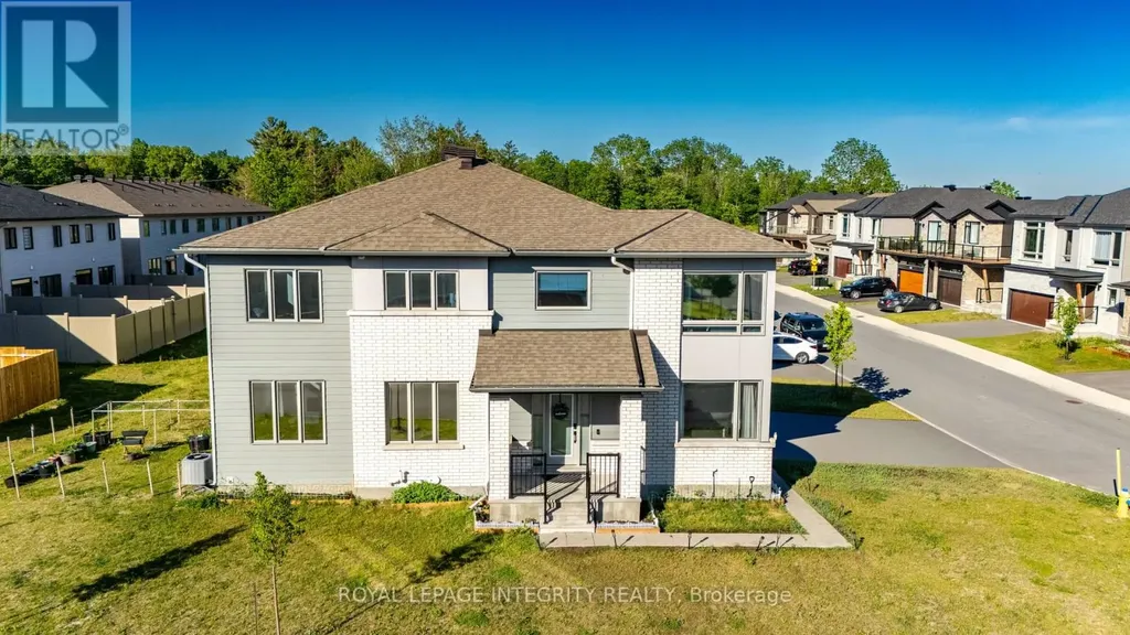 660 Fenwick Way Ottawa ON K2J 7E6
