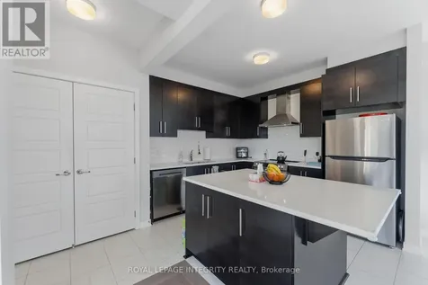 660 Fenwick Way Ottawa ON K2J 7E6