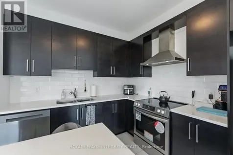 660 Fenwick Way Ottawa ON K2J 7E6
