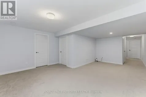 660 Fenwick Way Ottawa ON K2J 7E6