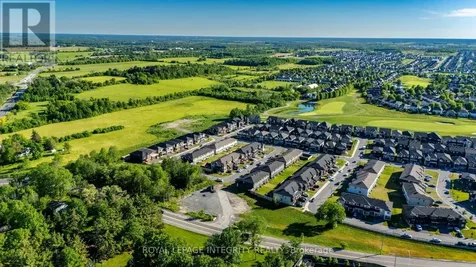 660 Fenwick Way Ottawa ON K2J 7E6