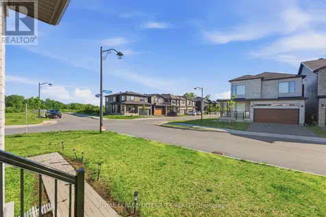 660 Fenwick Way Ottawa ON K2J 7E6