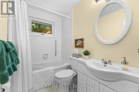 96 Simpson Avenue Renfrew ON K7V 2P5
