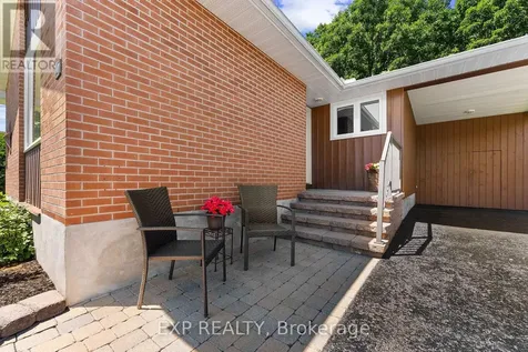 96 Simpson Avenue Renfrew ON K7V 2P5