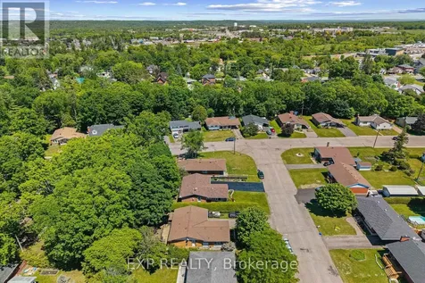 96 Simpson Avenue Renfrew ON K7V 2P5