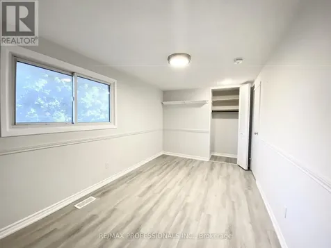 77 Roseneath Crescent Kitchener ON N2E 1V8
