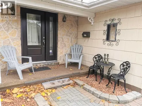 77 Roseneath Crescent Kitchener ON N2E 1V8