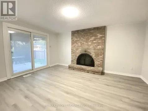 77 Roseneath Crescent Kitchener ON N2E 1V8