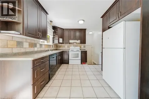84 Jacobson Avenue St. Catharines ON L2T 3A3