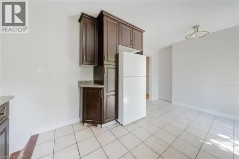 84 Jacobson Avenue St. Catharines ON L2T 3A3